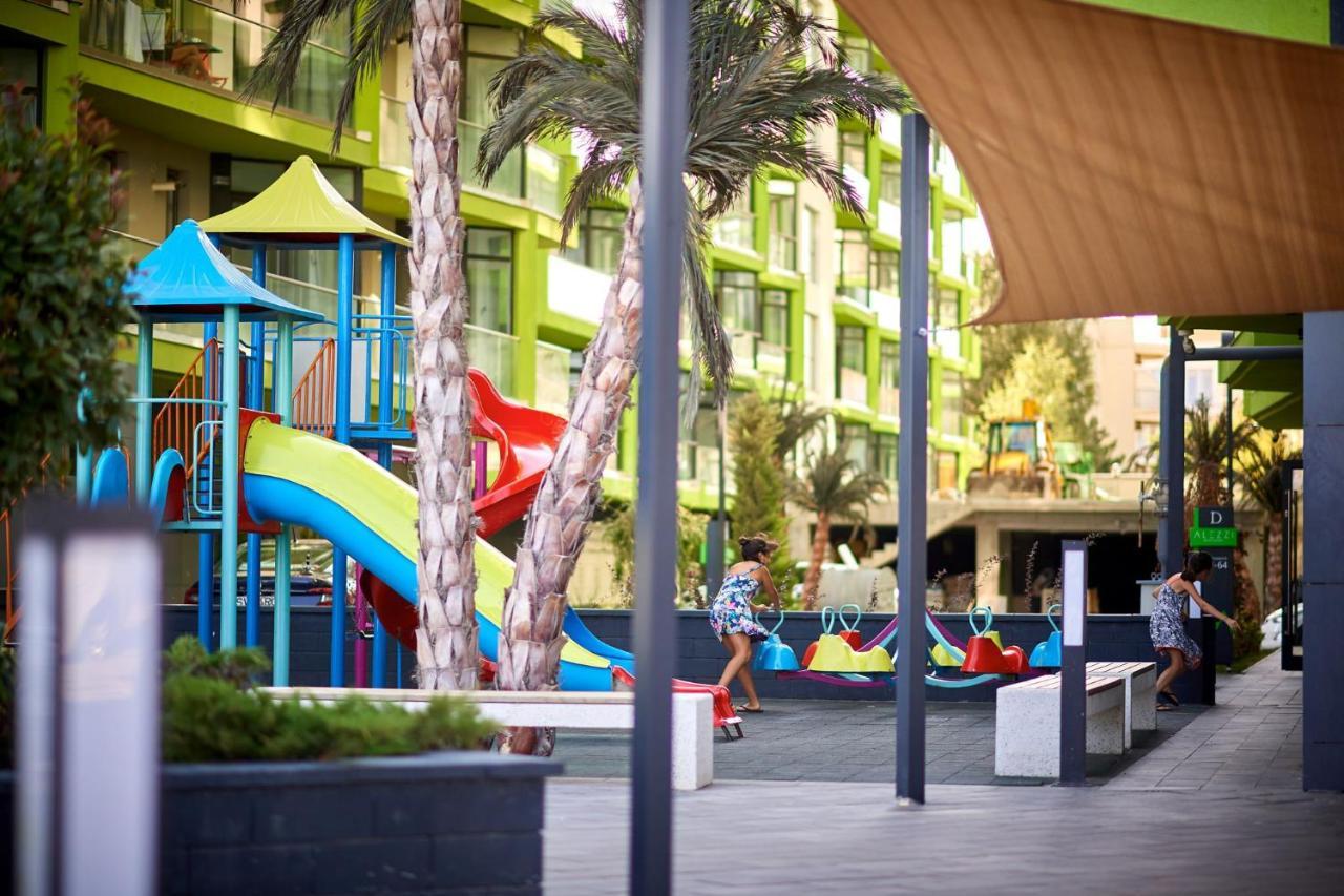 Coral Aparthotel Pool & Spa Mamaia Nord ナボダリ エクステリア 写真
